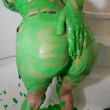 Kaydens: 2 Green Slime Vids: Pink Bikini Vs White Socks