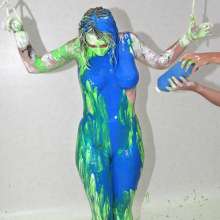 FOXY: Spray painting with Tania