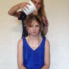 Top Messy Girls: Girl Gets Honey in Her Hair (curly Revenge)
