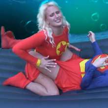wamtec: Supergirl V Stargirl--pool Wrestling