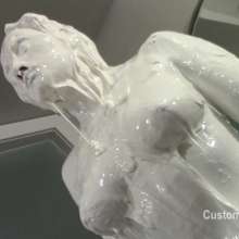 Messygirl: The Human Statue