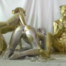 Messygirl: Three Metallic Girls