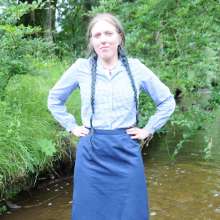 DungeonMasterOne: Uniform Skirt River Bath