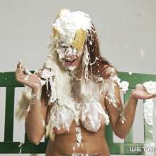 77wabc: A Tribute To Thrown Pies
