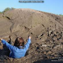 DungeonMasterOne: Maria and Felicity in Festival Mud Fun!