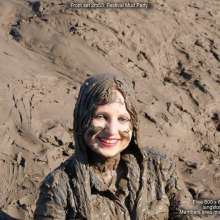 DungeonMasterOne: Maria and Felicity in Festival Mud Fun!