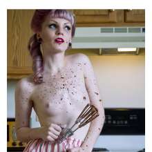 77wabc: Pie Throwing At Glamour Shoots
