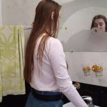 Wet Live Team: Anhelina Was Happy to Bathe and Lather Her Tights, Shampoo