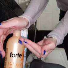 Wet Live Team: Anhelina Was Happy to Bathe and Lather Her Tights, Shampoo