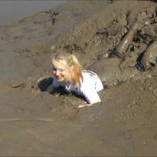DungeonMasterOne: Denims in the Mud with Felicity and Maude!