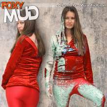 FOXY: Roxy photo set downloadable