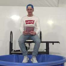 WamtasticUK: MessySte Multi-Dunk in Levi's and Yeezys