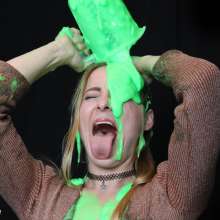 Wamtastic Jessica: Sammie's First Gunge in a Fancy Glitterdress ( +full Nudity)