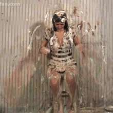 Anglefan: Sandra's first messy scene!