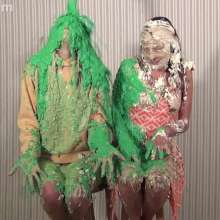 Anglefan: Molly returns with Ava and gets real pies!