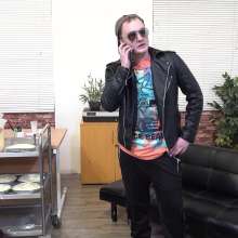 WamtasticUK: Demanding Model Freddie Gets Comeuppance