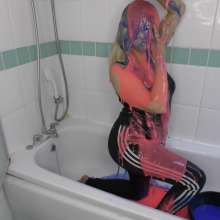 TheGungeZone: Dolly's Messy Gunge Fun