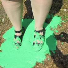 JD and Messy Andi: Messy Andi's 1st Green Sliming!