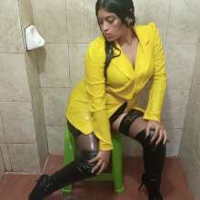 WetPlace: Jazminss Enjoying In Shower