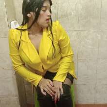 WetPlace: Jazminss Enjoying In Shower