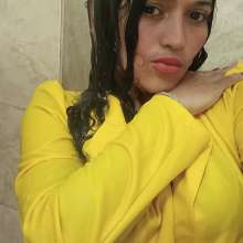 WetPlace: Jazminss Enjoying In Shower