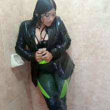 WetPlace: Jazminss Lovely Afternoon Shower