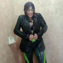 WetPlace: Jazminss Lovely Afternoon Shower