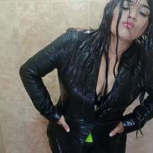 WetPlace: Jazminss Lovely Afternoon Shower