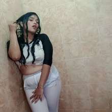 WetPlace: Jazminss Relaxing Shower At Home