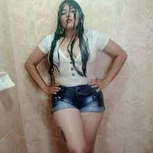 WetPlace: Jazminss Shower In Shorts
