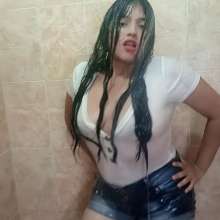 WetPlace: Jazminss Shower In Shorts