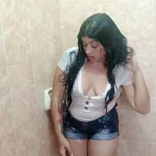 WetPlace: Jazminss Shower In Shorts