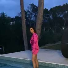 mad_mick_at: German tv-hostess Marlene Lufen: She did it again!  (non yt-clip find!)