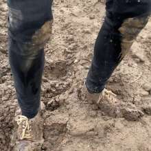 derekwam: Muddy Walk Home
