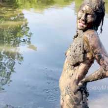 Alana SexyMessyBabes: Naked Mud Slut