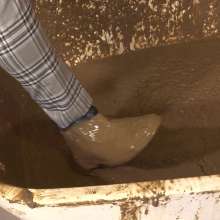 WamtasticUK: Pete Smart Skinny Trousers and Chelsea Boots in Mud Bath