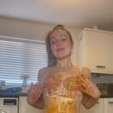 WAMfuns Messy Forfeits: Queen Peach Savoury Knicker Filling