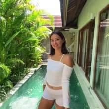 WetPlace: Stunning Anny Enjoying In Pool In White Clothes