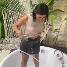 WetPlace: Stunning Anny Shower In Skirt In Jacuzzi