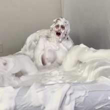 Messygirl: The Clumsy Housekeeper 2