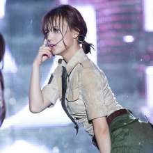 theone21: Wet Korean girls are attractive too.