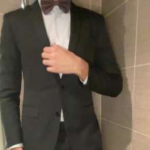 derekwam: Yogurt and Ripping Suit