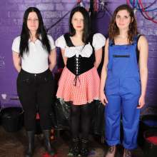 DungeonMasterOne: Outfit preference for a 3-girl scene, all similar, or more variety?
