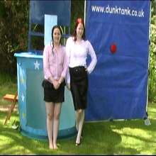 GungeTankBabes: Ari and Dee--The Sexy Secretaries with No Bras