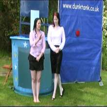 GungeTankBabes: Ari and Dee--The Sexy Secretaries with No Bras