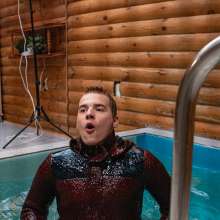 Wet Live Team: Artem Got Completely Wet in the Pool and Rip His T-shirt