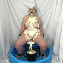 CheekyLuna: Cheekyluna's Bound Sweet Knicker Filling And Vibrations