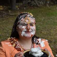 JD and Messy Andi: Andi Visits The Sploshing Cafe!