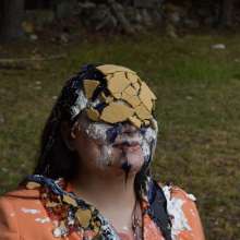 JD and Messy Andi: Andi Visits The Sploshing Cafe!