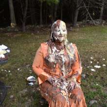 JD and Messy Andi: Andi Visits The Sploshing Cafe!
